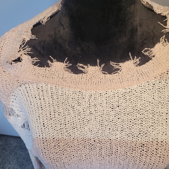 POL Distressed Soft Pink and Cream Striped Light Weight Sweater. Size S. NWOT - Picture 3 of 6